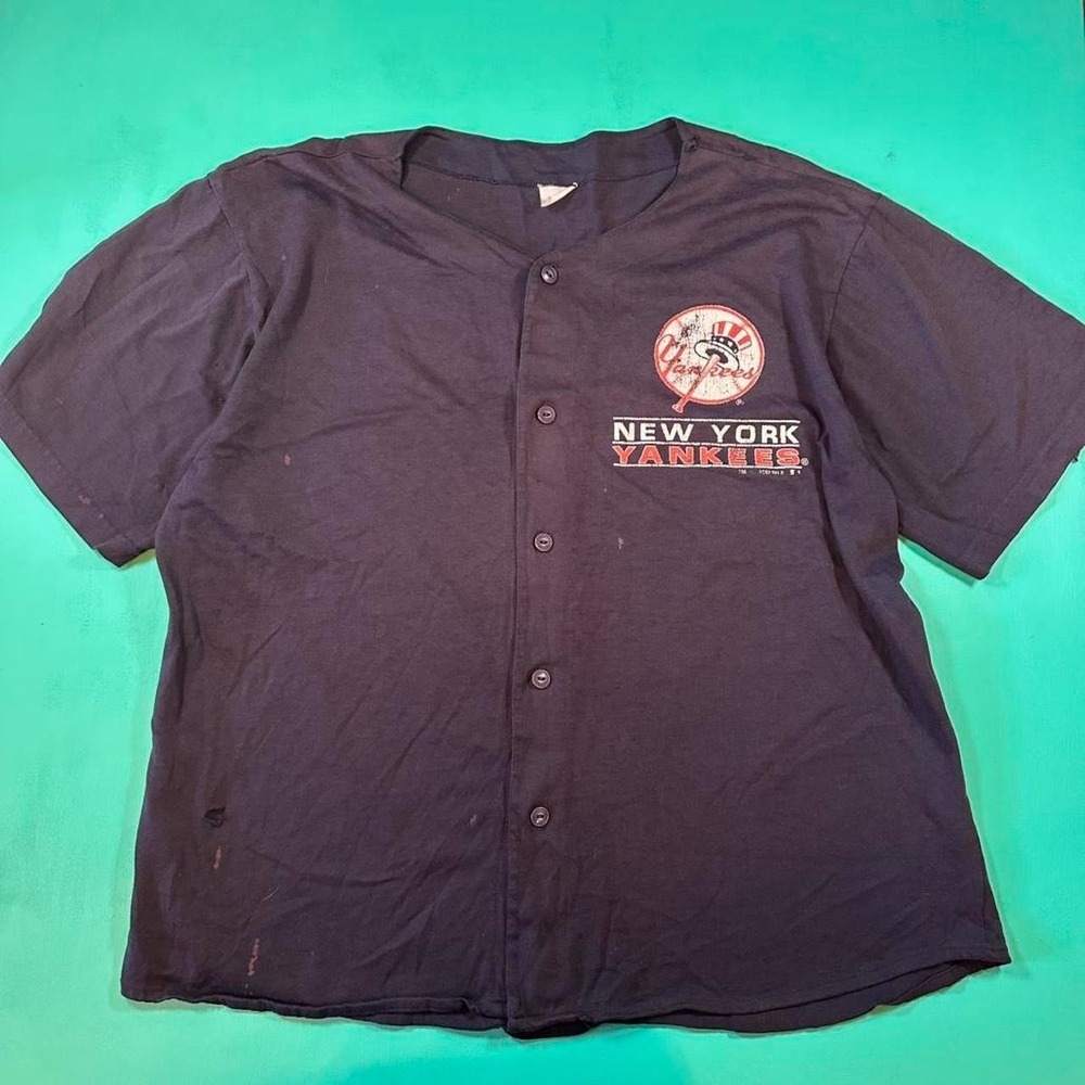 Vintage 1992 New York Yankees MLB baseball shirt distressed 90s Yankees shirt